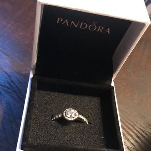 Pandora - Classic Elegance Clear Ring
